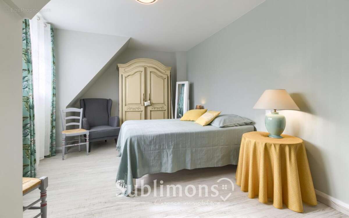 Maison à CRACH