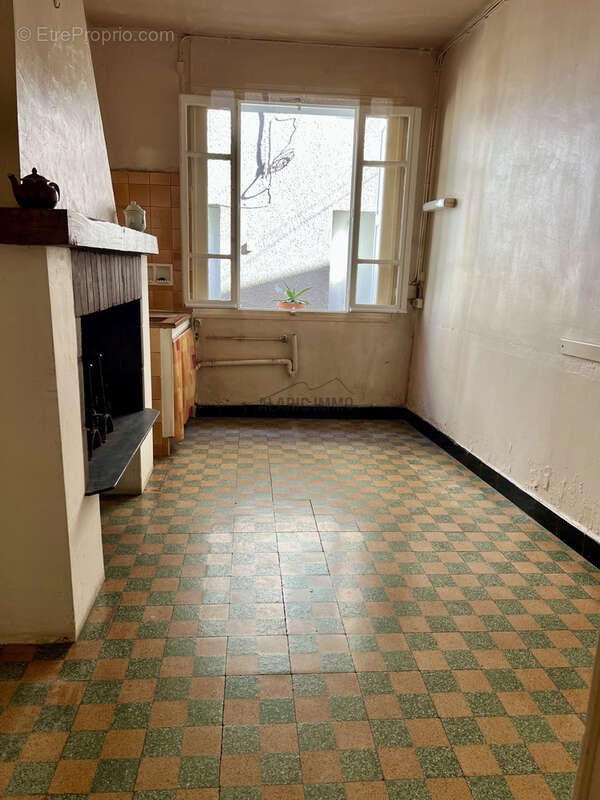 Maison à FELINES-TERMENES