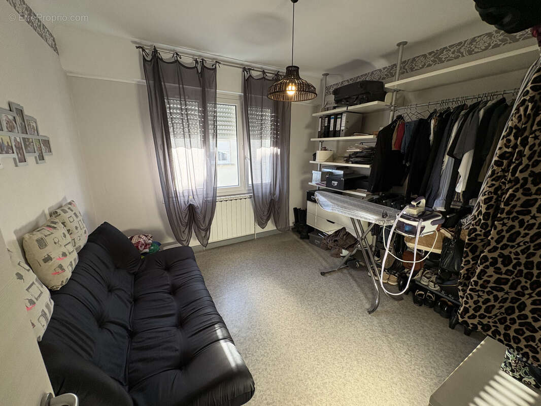 Maison à MONTAIGU-DE-QUERCY