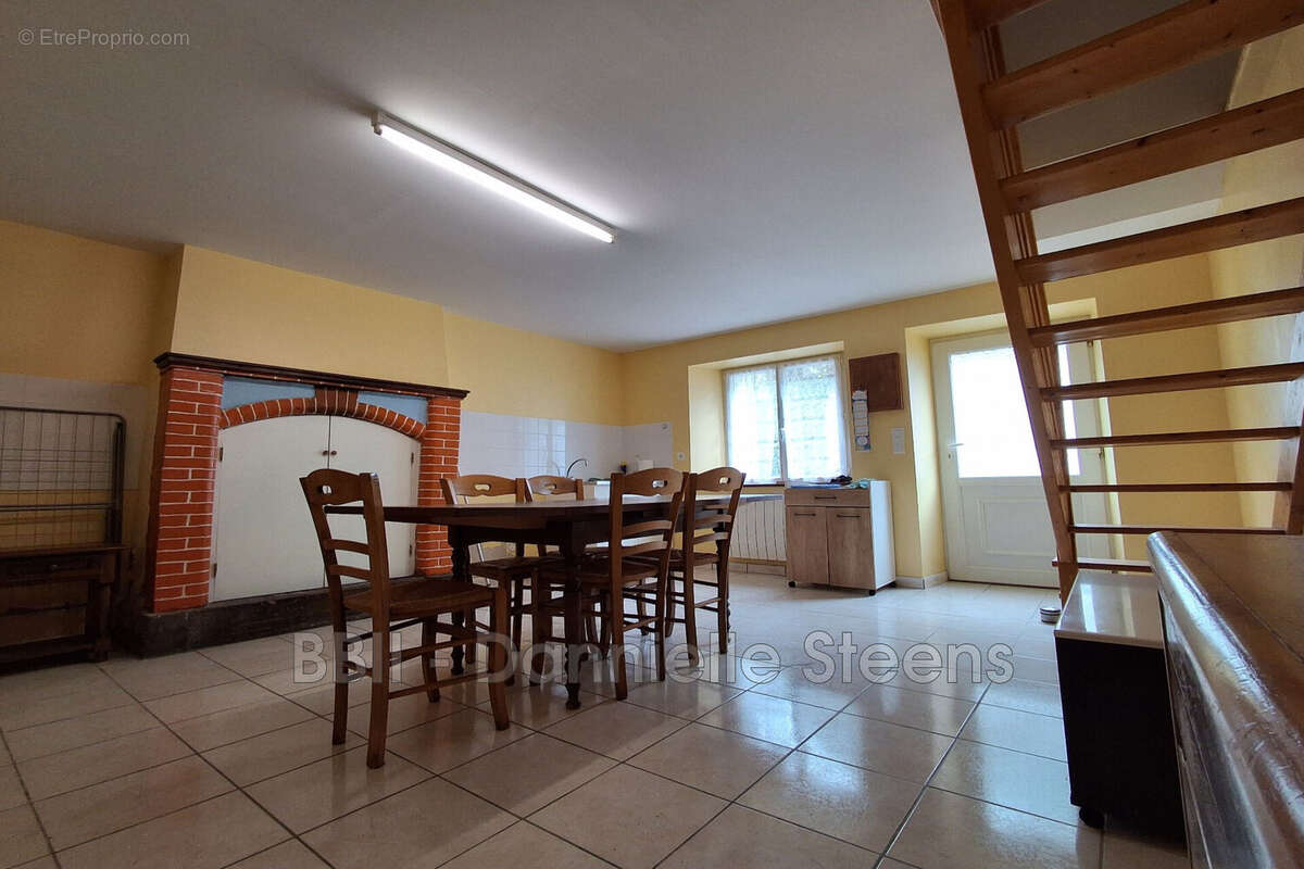 Maison à SAINT-CONNAN