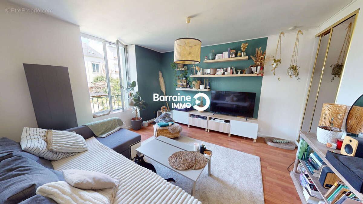 Exclusivité à Brest Saint Michel : Charmant T2 lumineux à vendre ! - photo 2