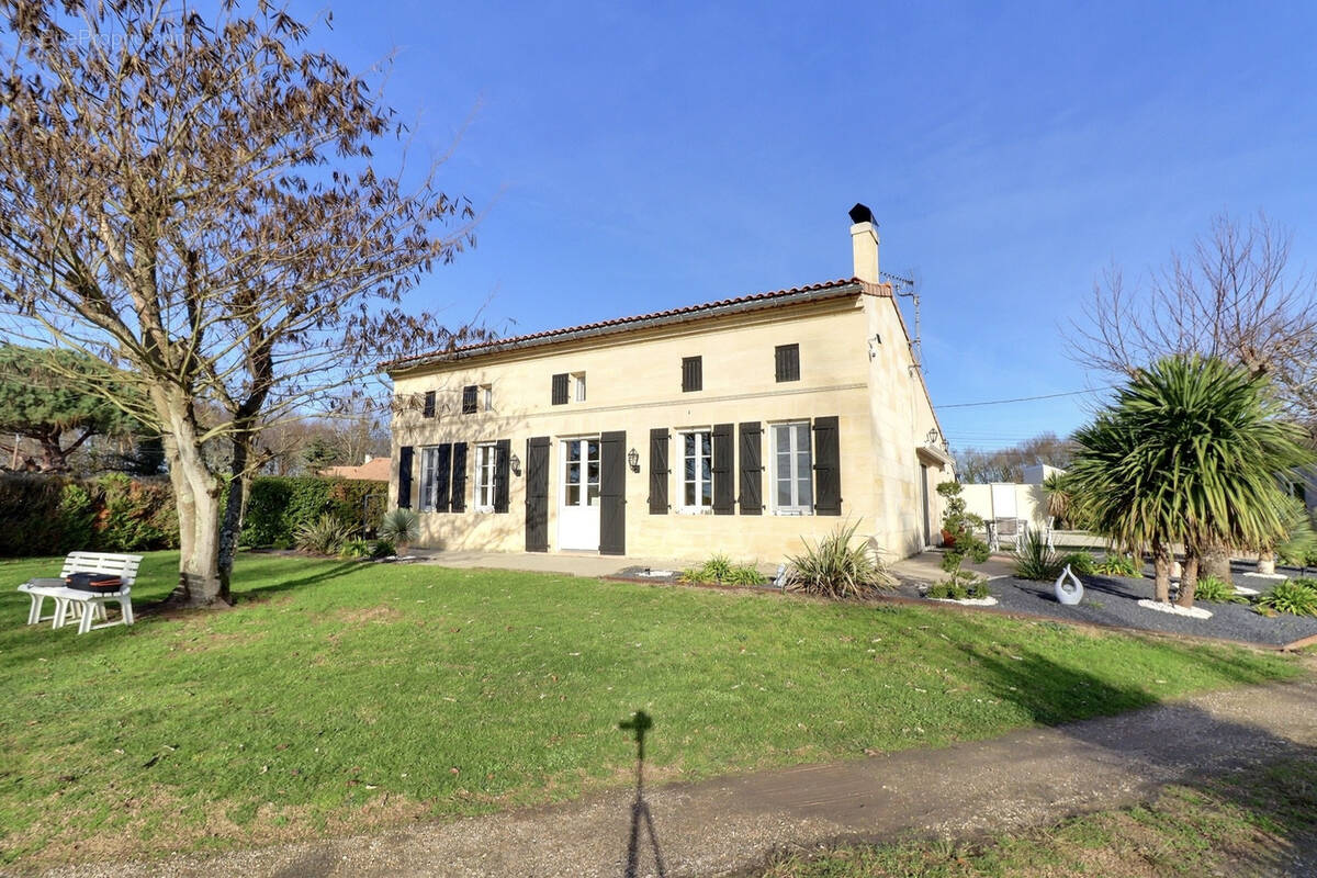 Maison à SAINT-ANDRE-DE-CUBZAC