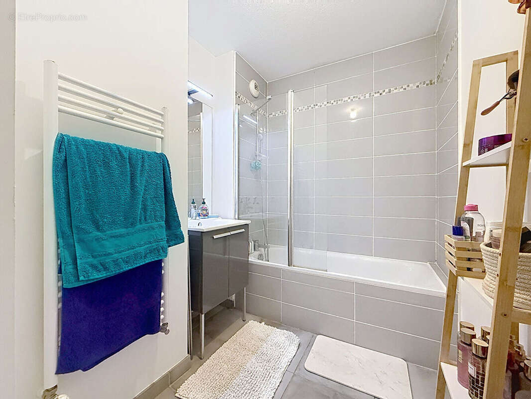 Appartement à VILLENAVE-D'ORNON