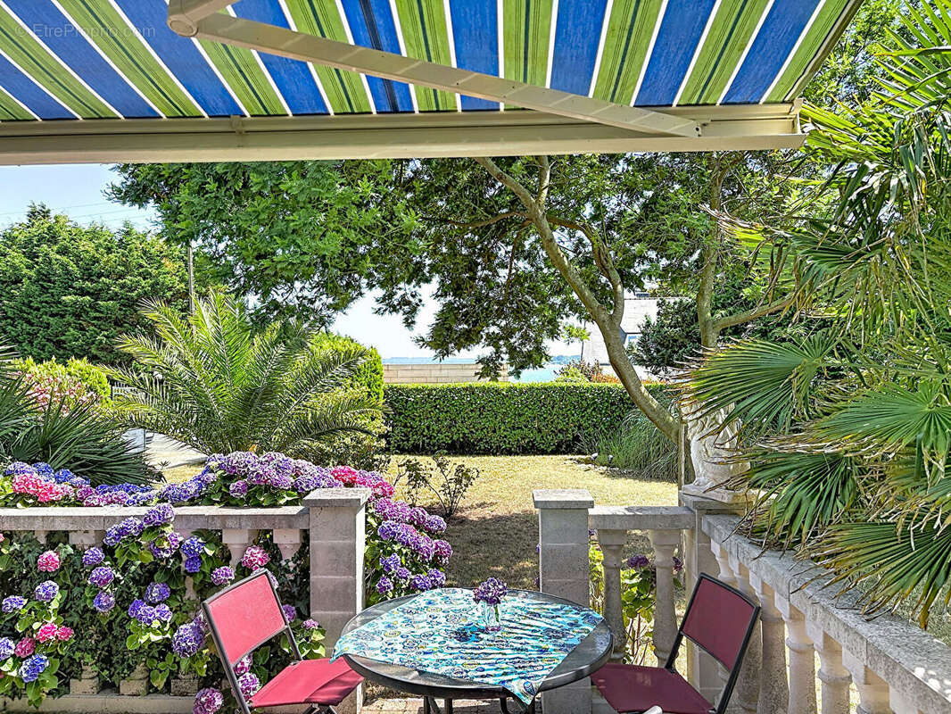 BILLIERS - Maison indépendante avec jardin, garage et aperçu mer - photo 5