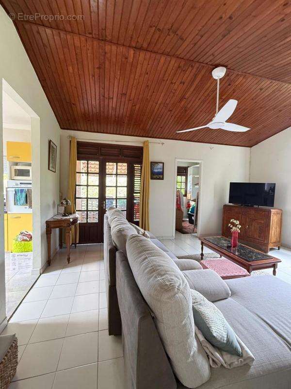 Maison à RIVIERE-SALEE