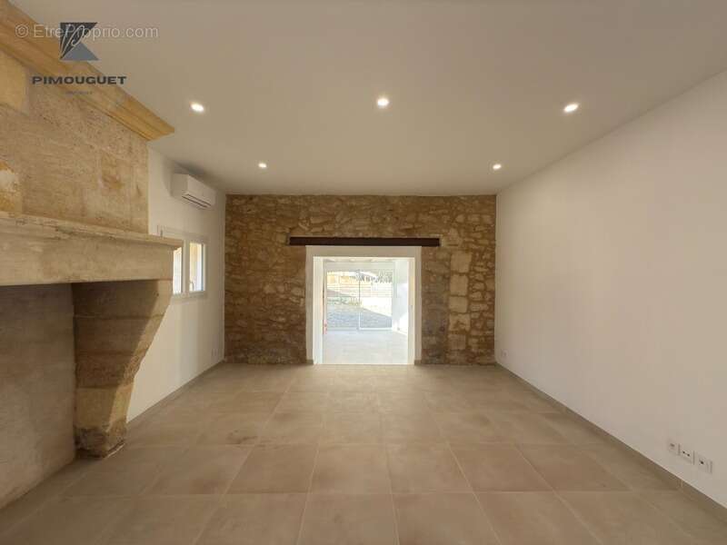 Maison à SAINT-EMILION