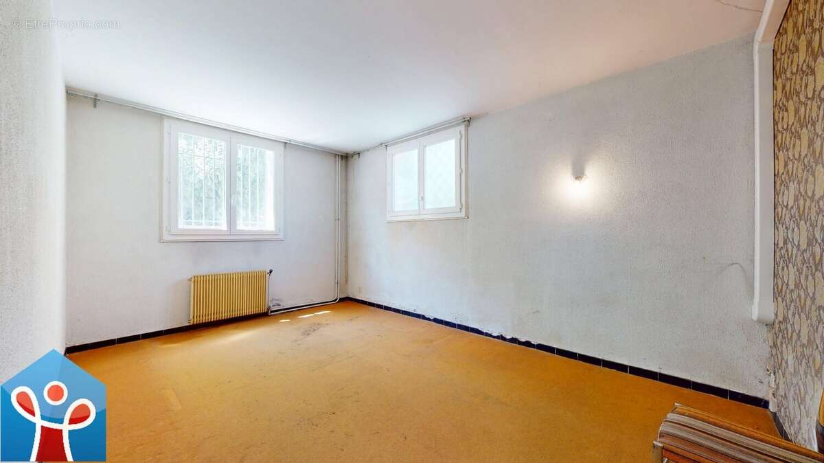 Maison avec garage à rénover à Béziers - photo 17
