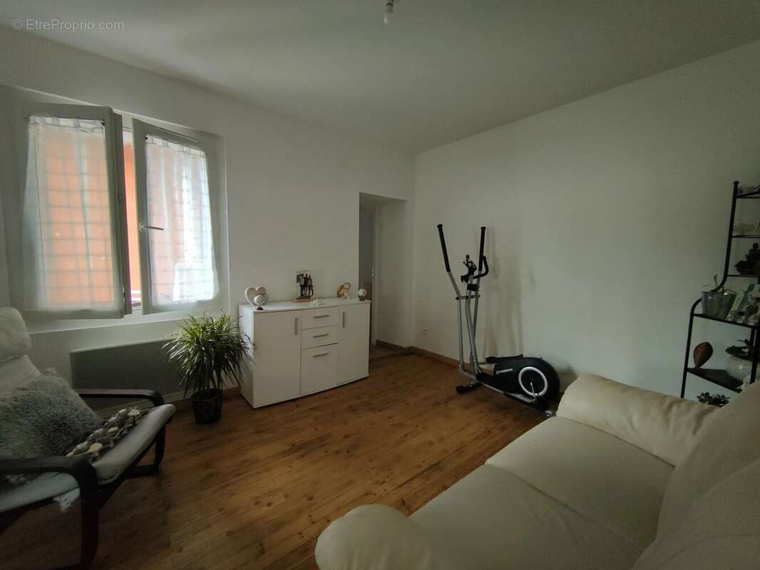 SAUCATS, Maison 2 chambres - photo 3