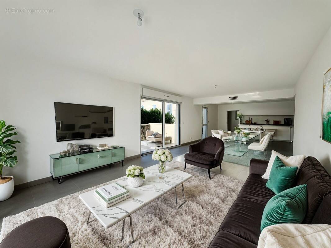 Salon/SAM/Cuisine - Appartement à FORCALQUIER