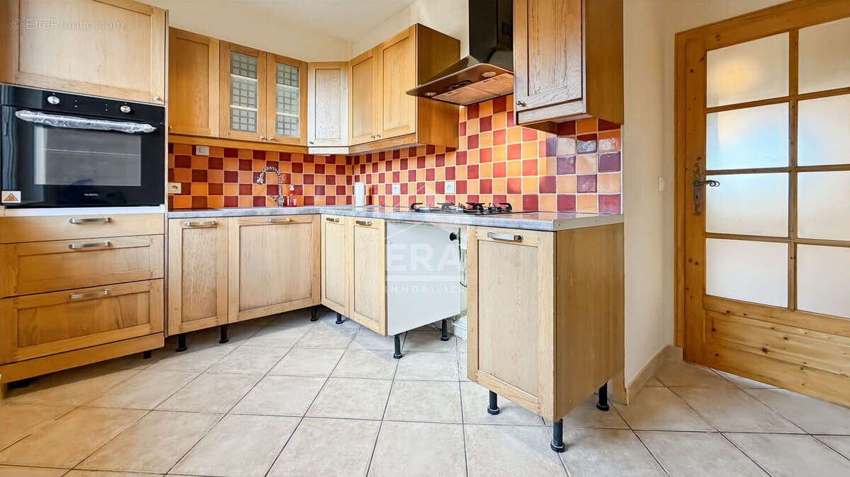 Appartement à SAINT-FARGEAU-PONTHIERRY