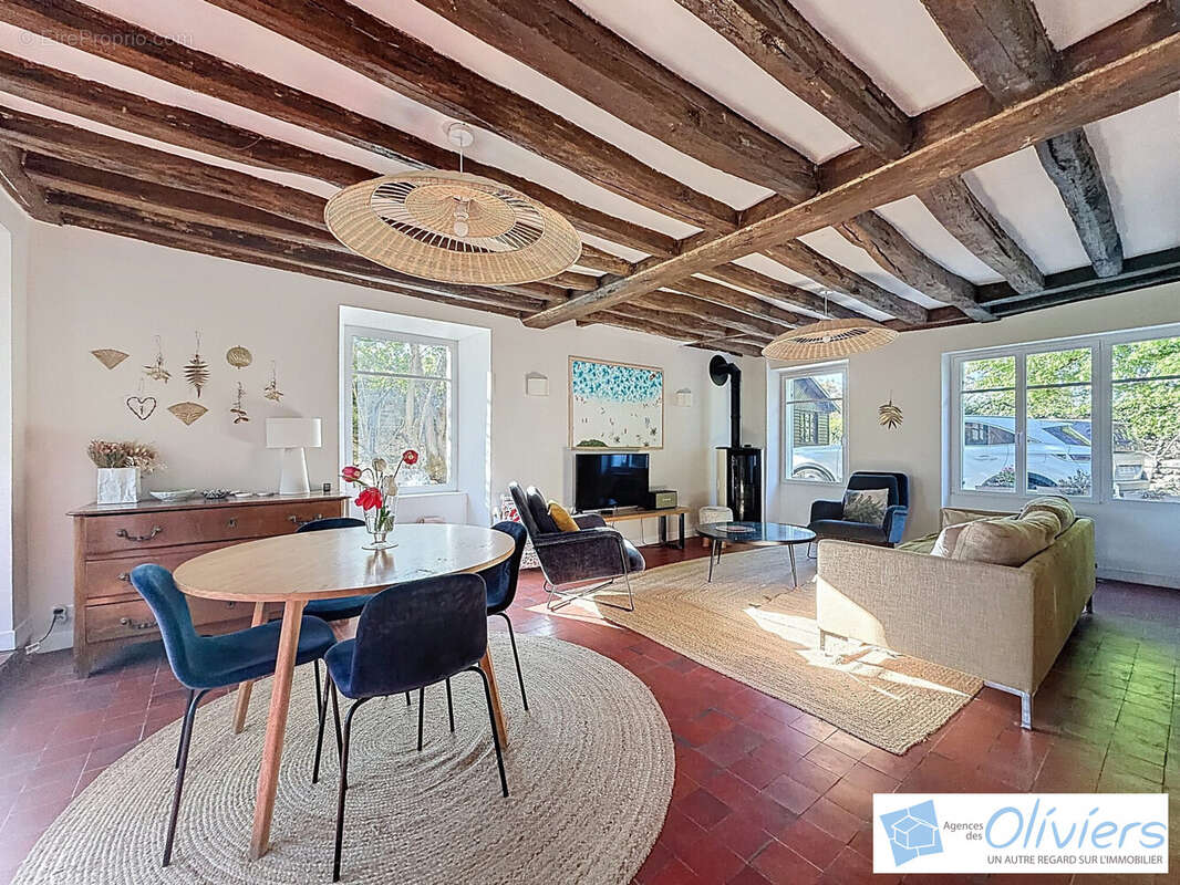 Maison à BOULLAY-LES-TROUX