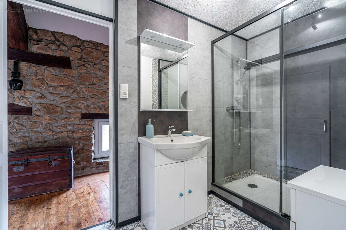 Maison à SAINT-SYMPHORIEN-SUR-COISE