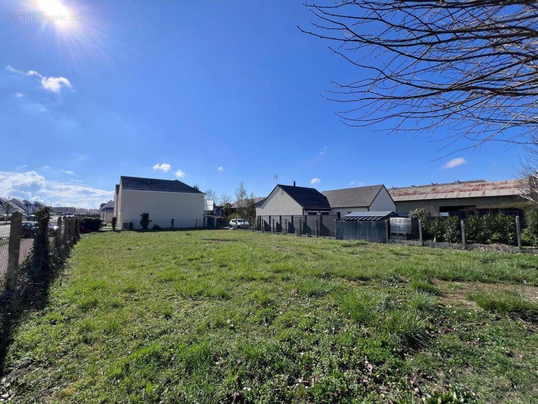 Terrain à BEAUGENCY