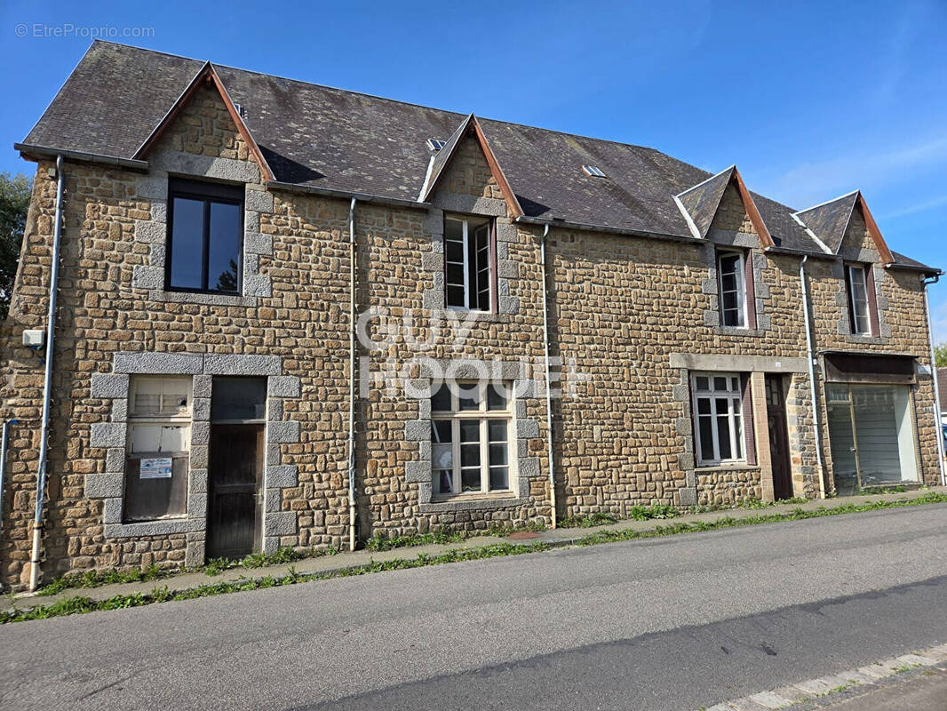 Appartement à BRECEY