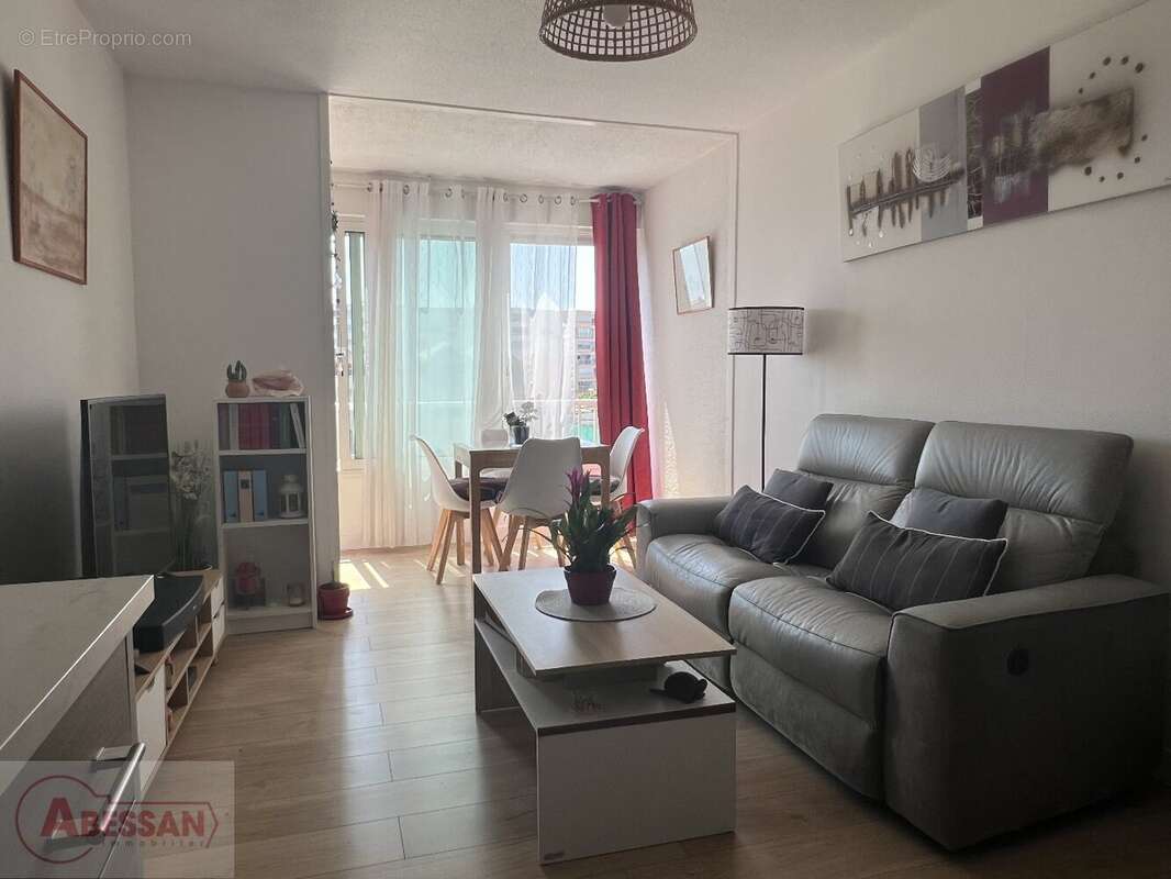 Appartement à CANDILLARGUES