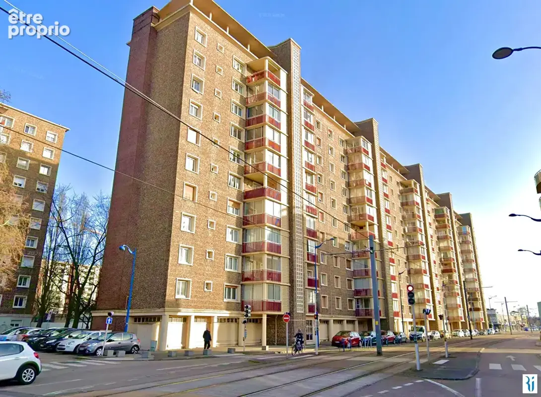 Appartement 4 pièces avec 2 balcons et caves -  SOTTEVILLE-LÈS-ROUEN - photo 9
