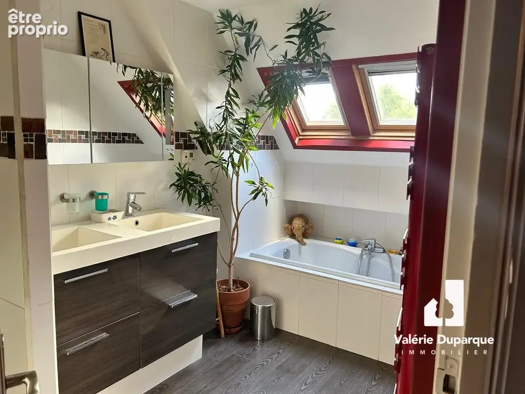 Maison 9 pièces 196 m² à vendre à Marcq-En-Baroeul (59700) - photo 3
