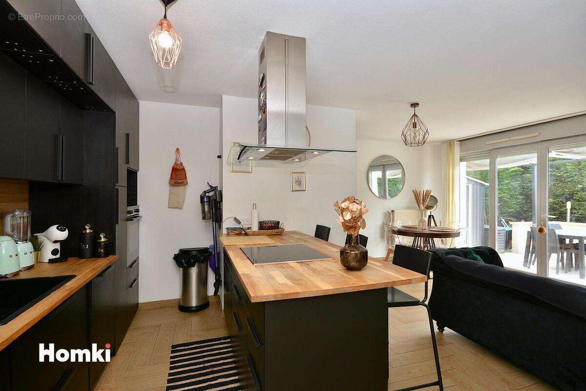 Appartement à RILLIEUX-LA-PAPE