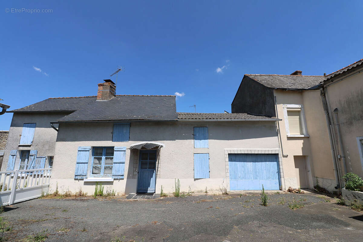 Maison à CHAVAGNES