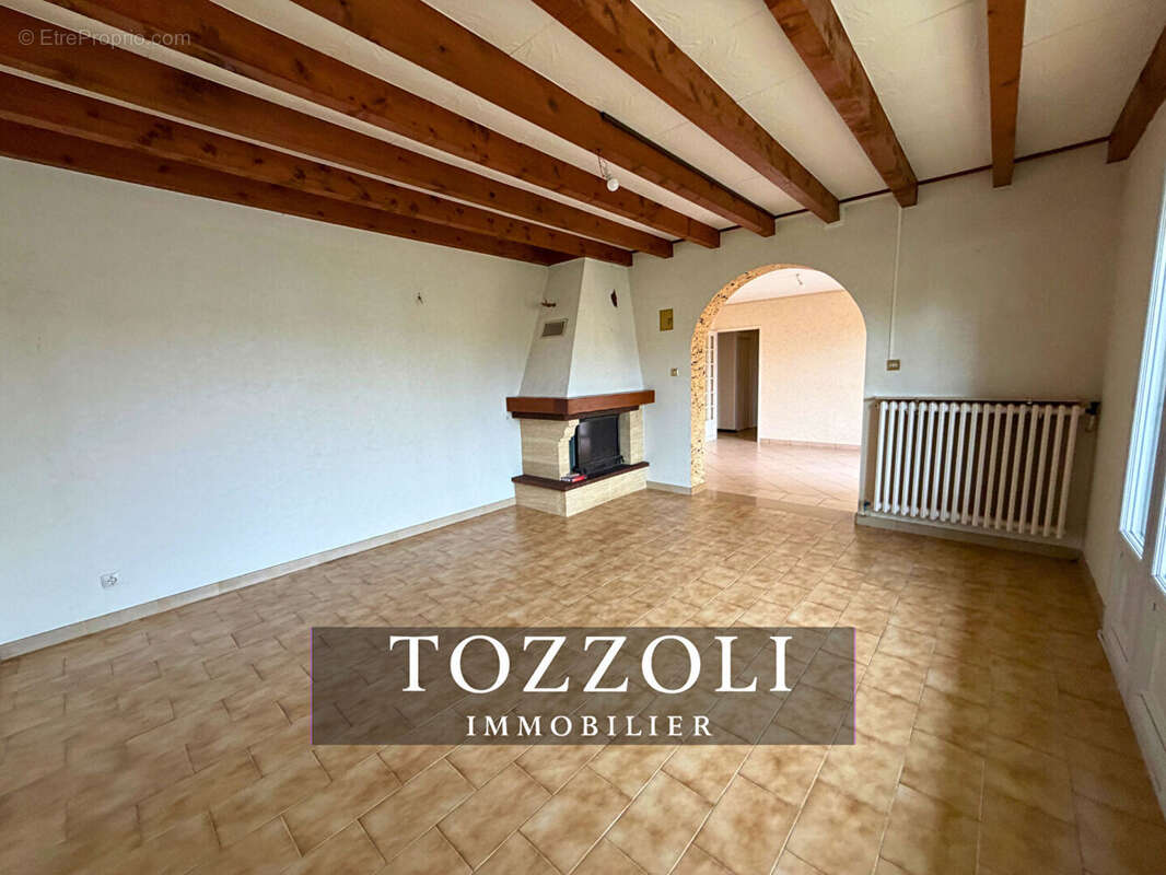 Maison à SAINT-QUENTIN-FALLAVIER