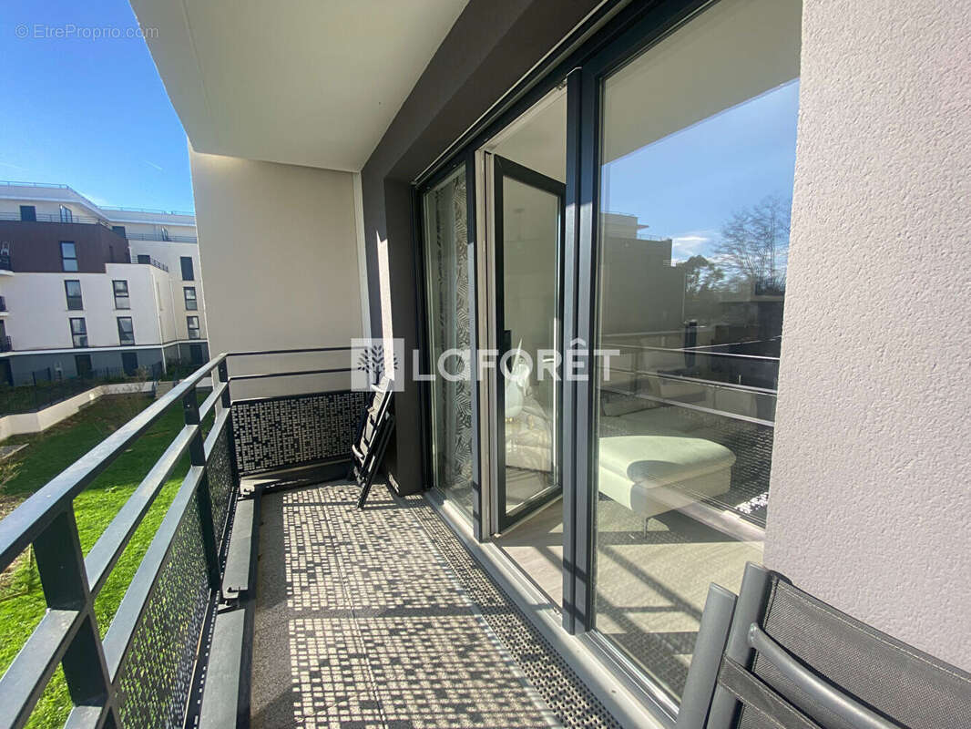 Appartement à VERNEUIL-SUR-SEINE