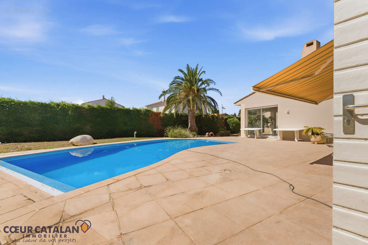 À VENDRE - TOULOUGES - Superbe villa - Piscine & jardin arboré - photo 3