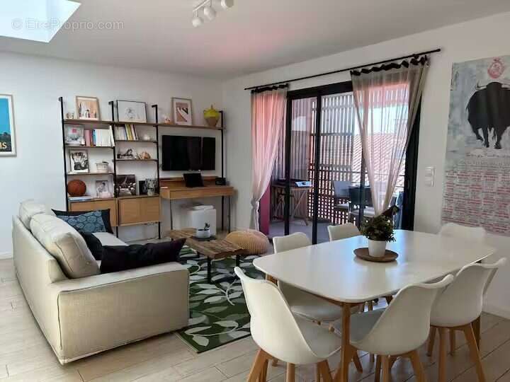 Appartement à SAINT-JULIEN-EN-BORN