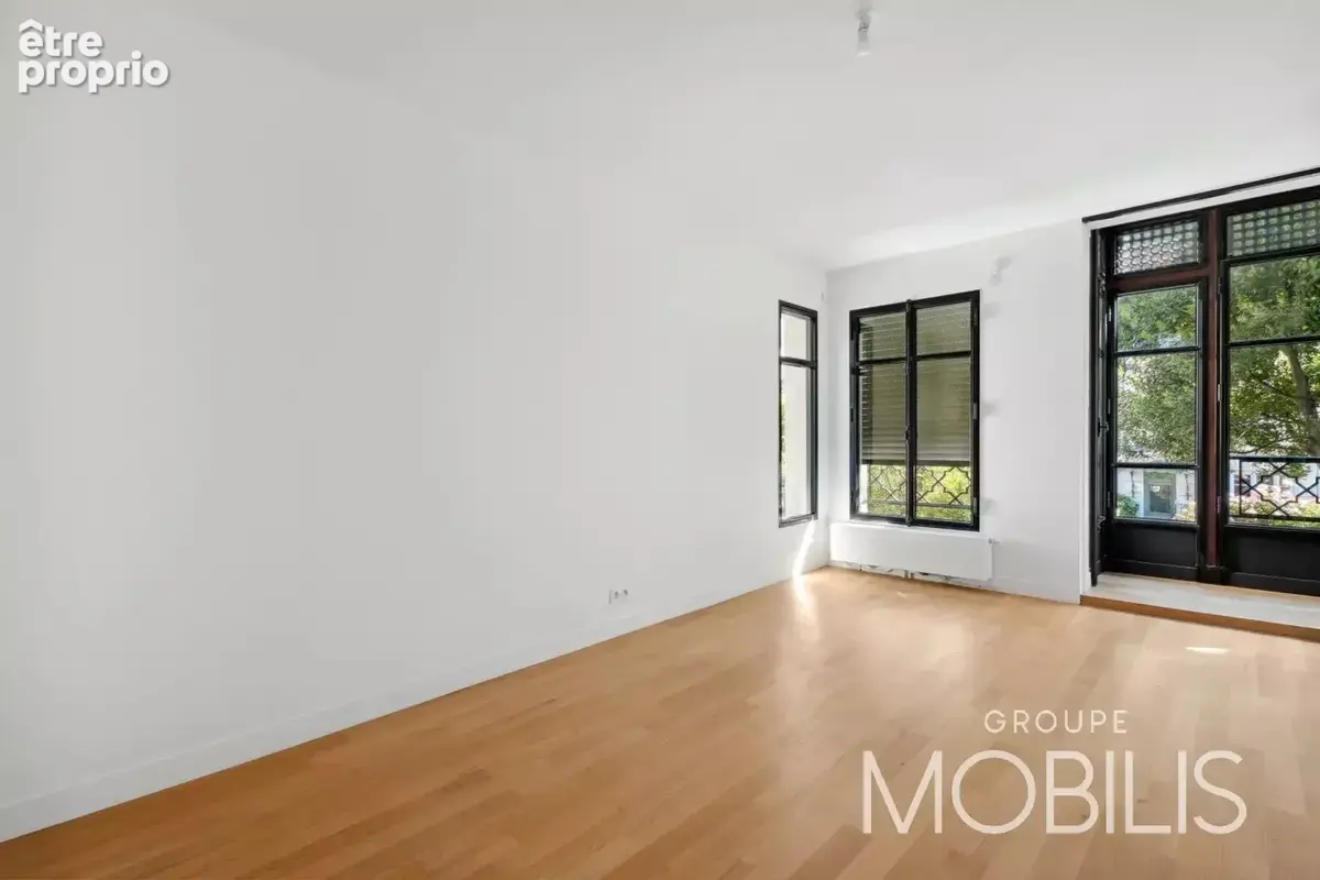 Exclusivité - levallois-perret proche paris 17 - villa chaptal - maison familiale rénovée 5 chambres avec jardin, terrasse, balc - photo 11
