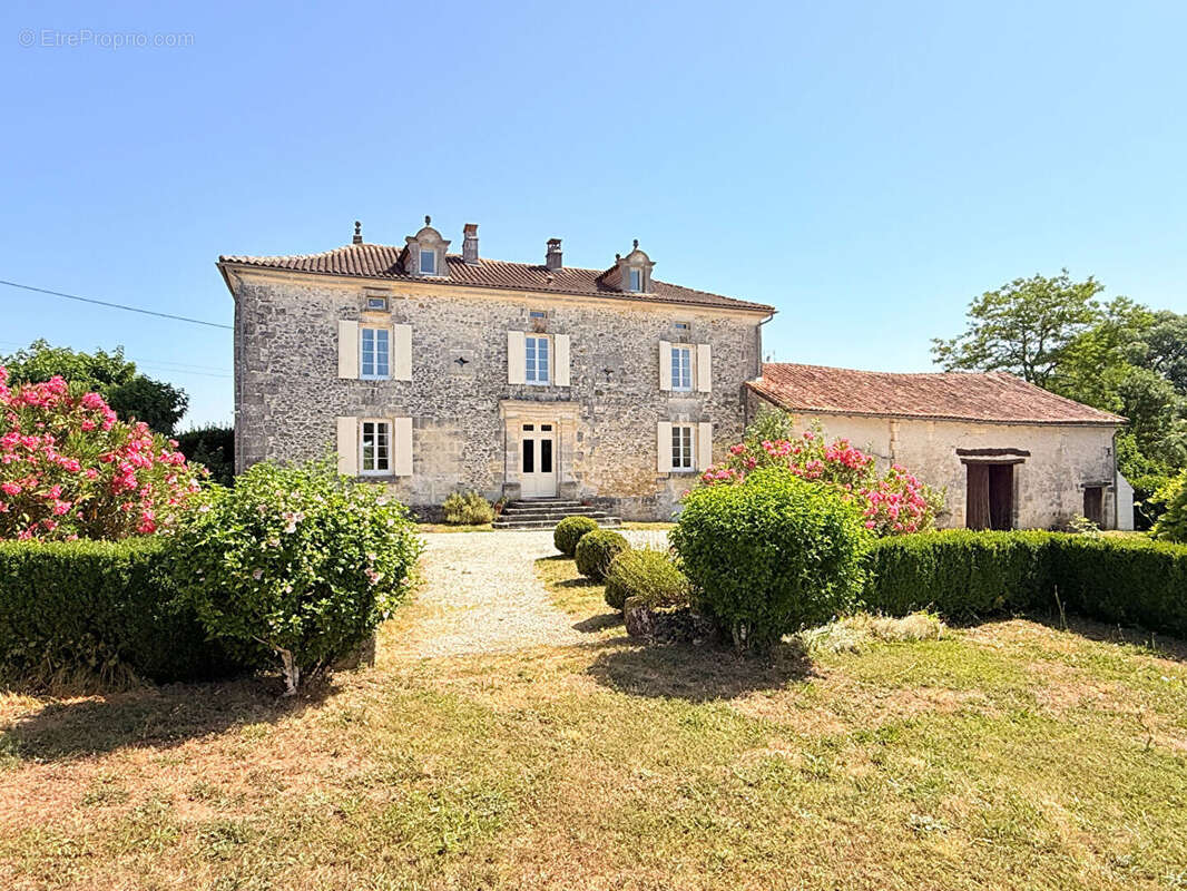 Maison de caractere - photo 4