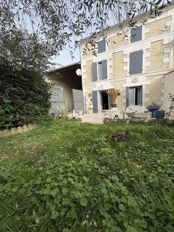 Maison à EPANNES