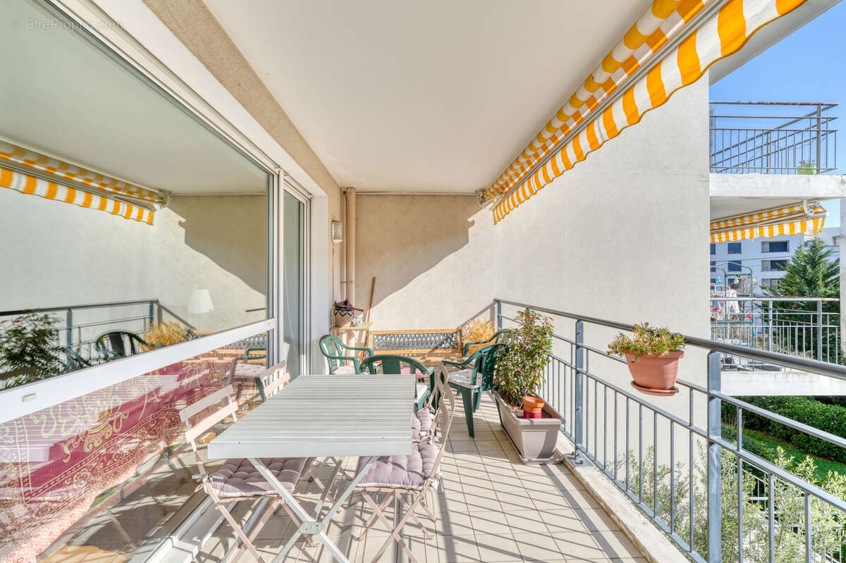 Appartement à TASSIN-LA-DEMI-LUNE
