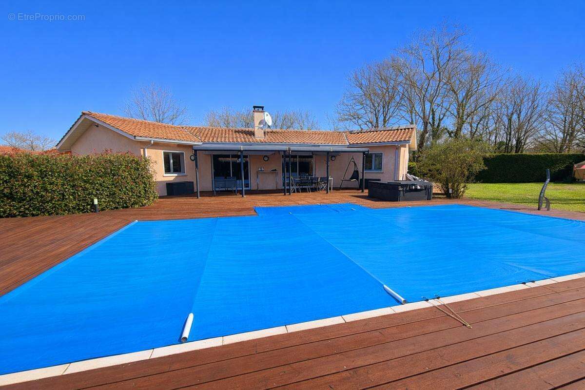 Maison à BELIN-BELIET