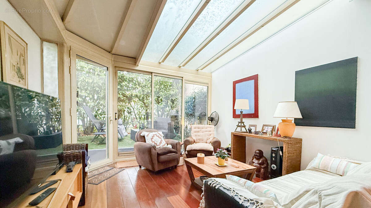 Appartement à NANTERRE