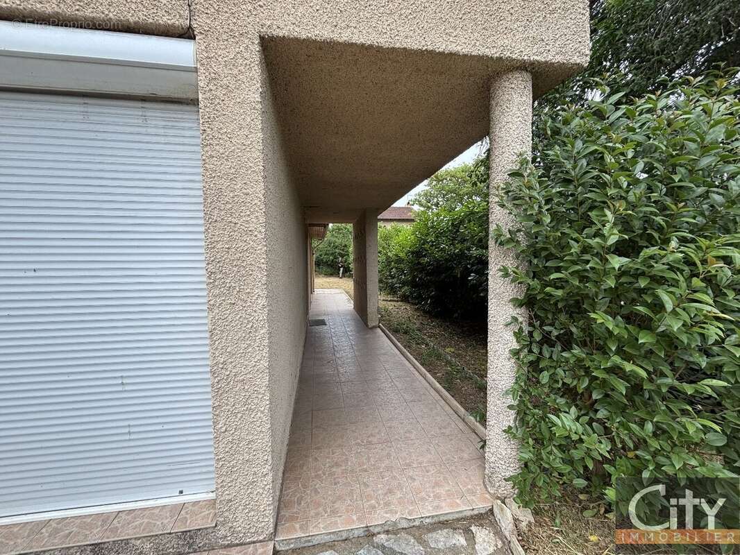 Cugnaux  maison t5 avec garage sur parcelle de 636 m² divisible - photo 4