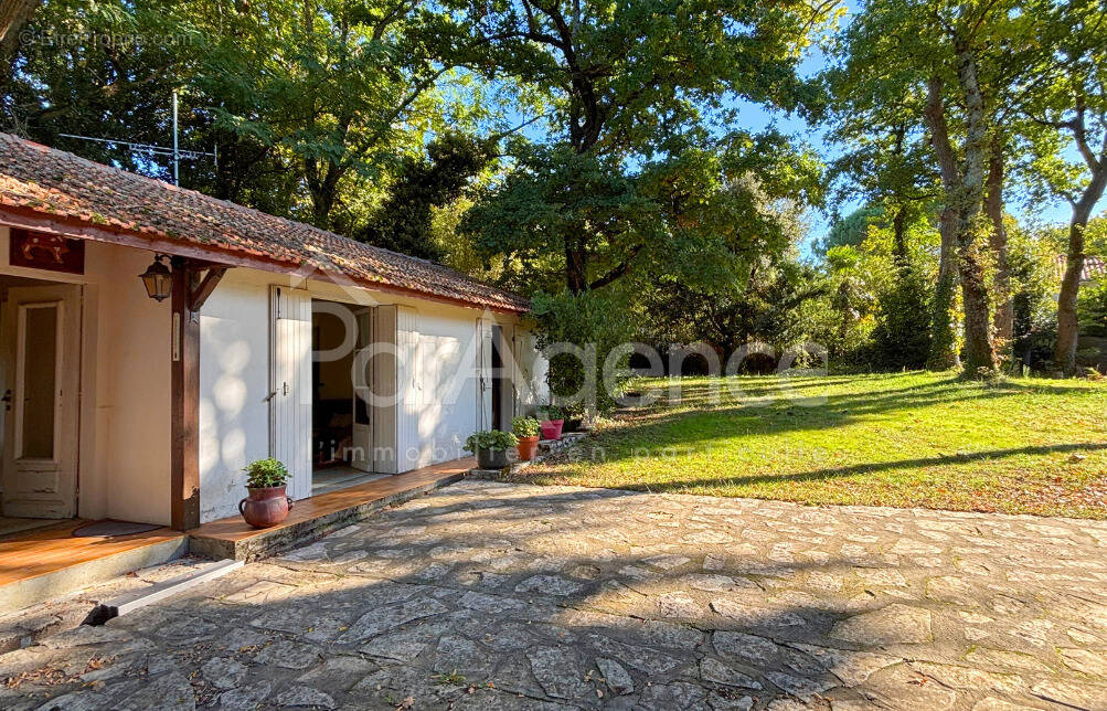 Maison à SAINT-GEORGES-DE-DIDONNE