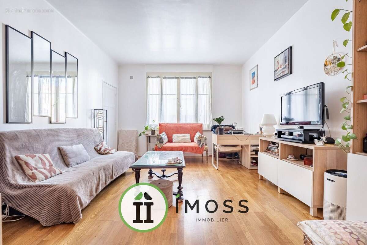 Appartement à LA GARENNE-COLOMBES
