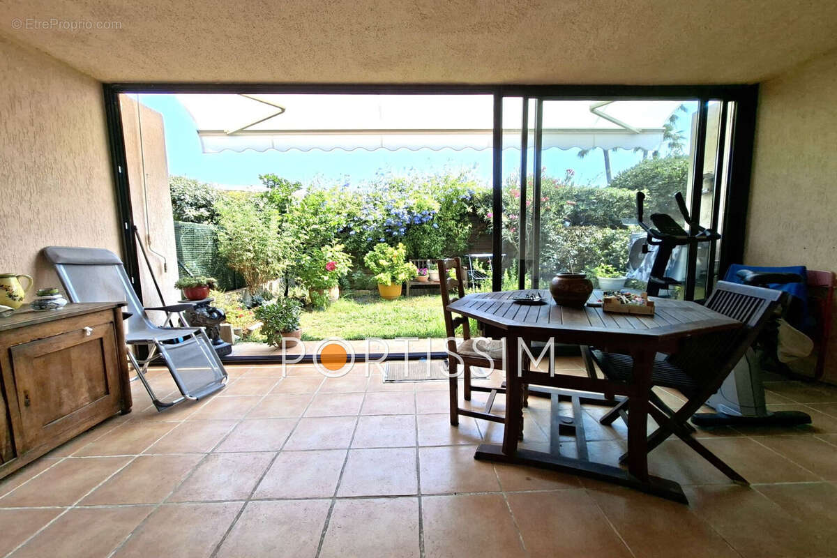 Appartement 60 m² à Cagnes-Sur-Mer  - photo 2