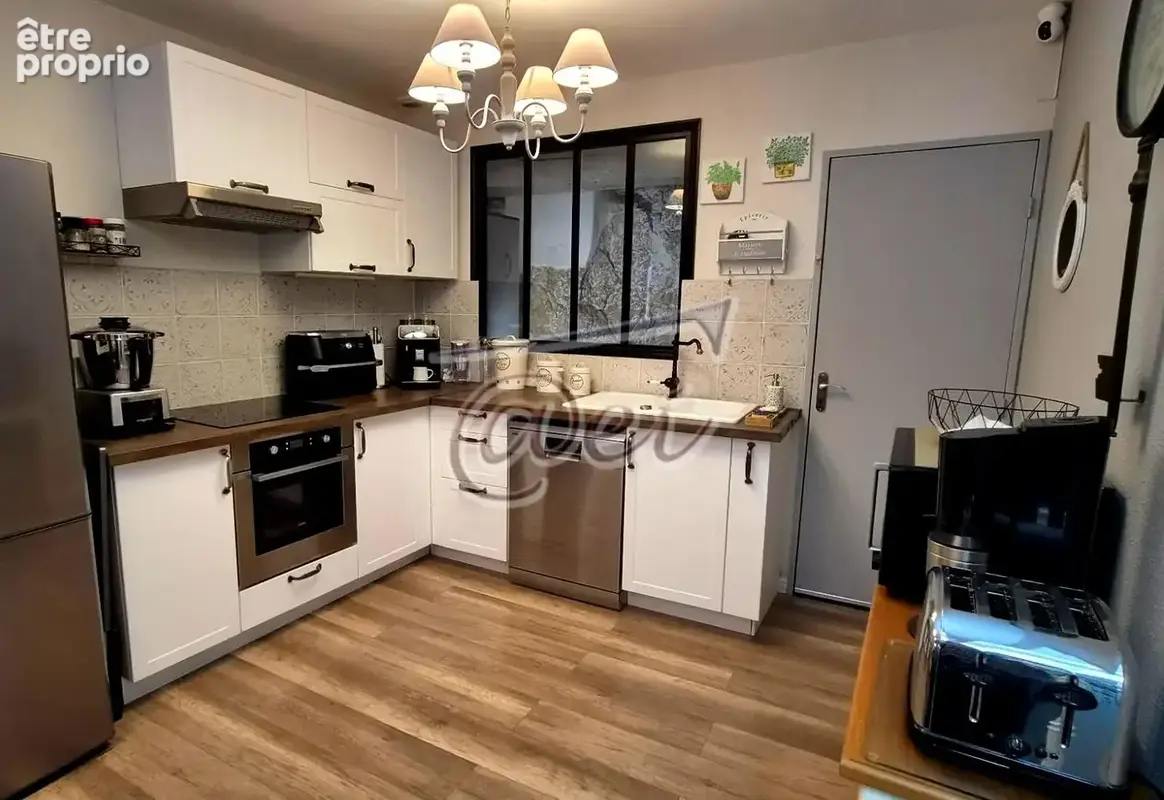 Appartement 3 pièces 44 m² à vendre à Roquevaire (13360) - photo 1
