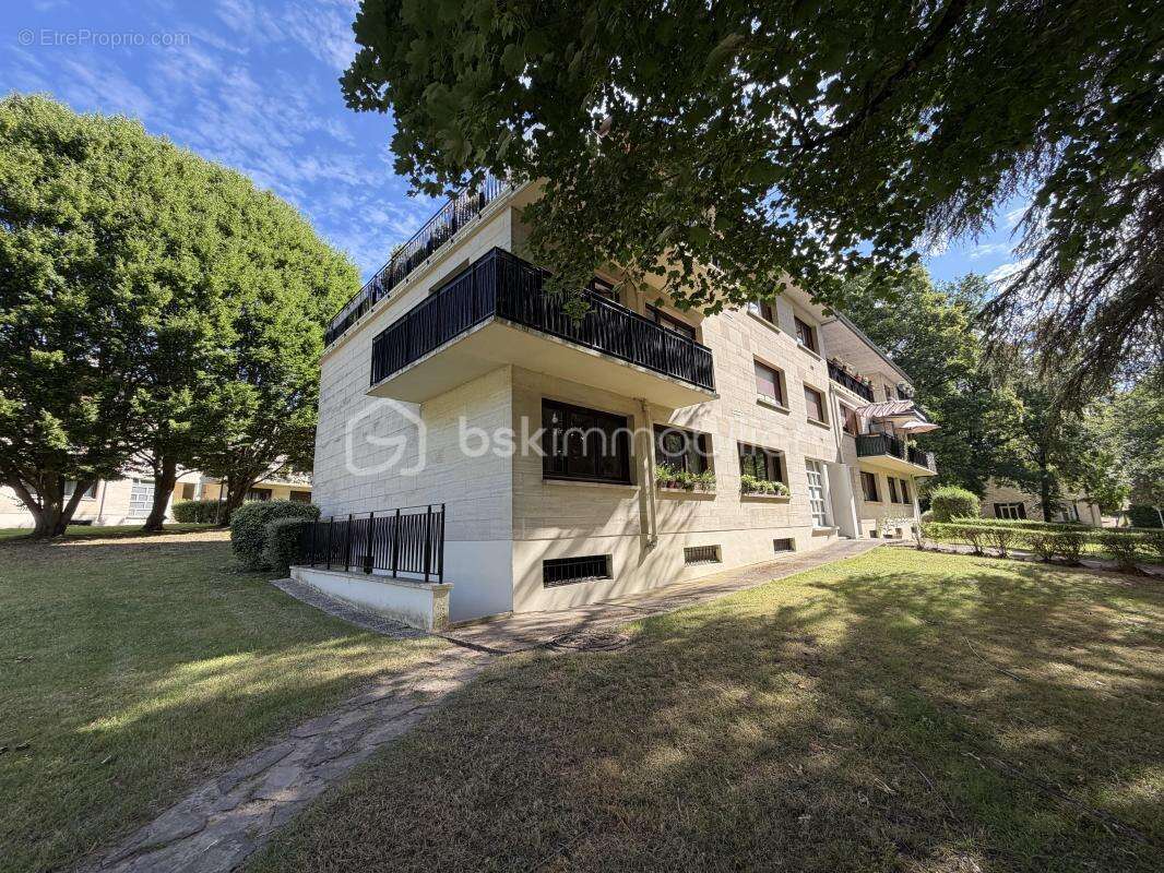 Appartement f3 avec balcon + box + cave + cellier - photo 19