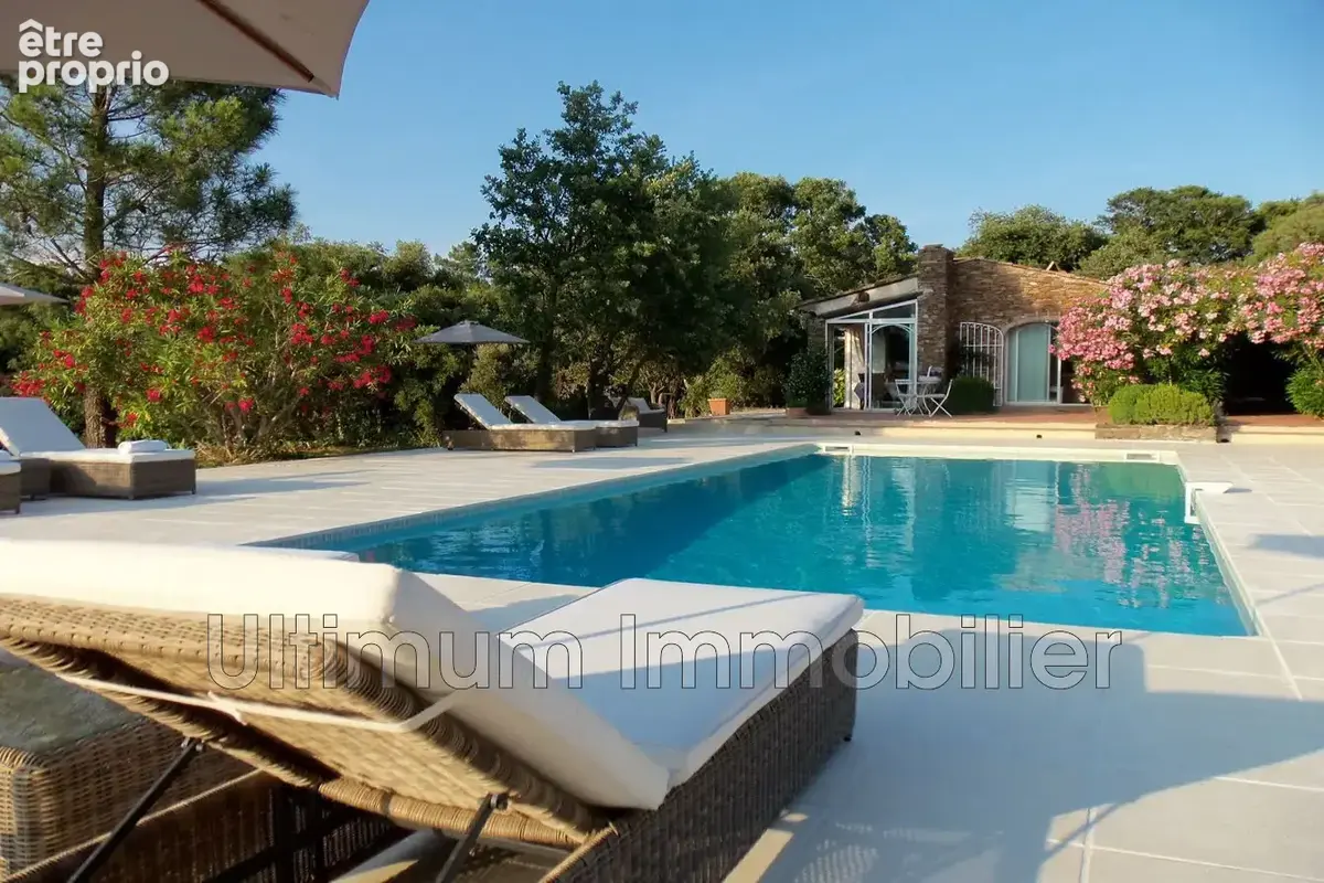 Maison 6 pièces 160 m² à vendre à Plan-De-La-Tour (83120) - photo 2