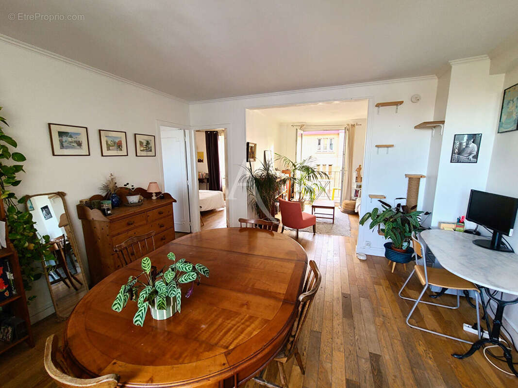 Appartement à AUBERVILLIERS