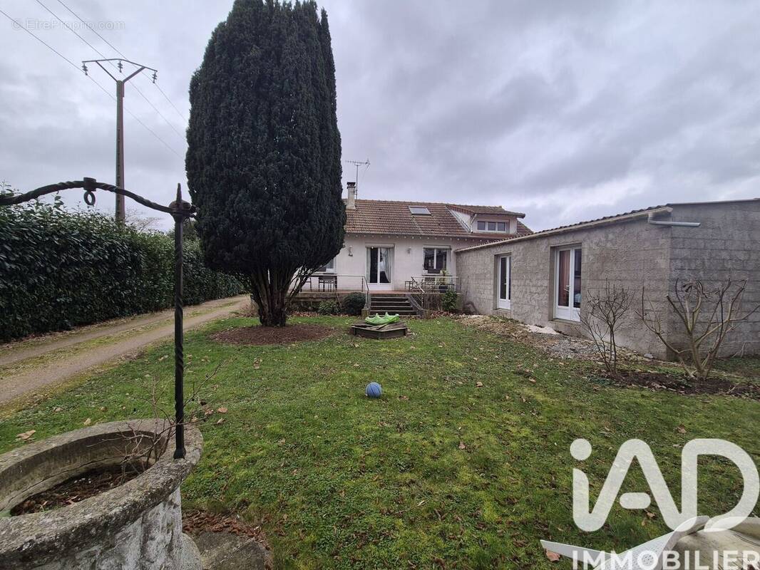 Photo 1 - Maison à LIZY-SUR-OURCQ
