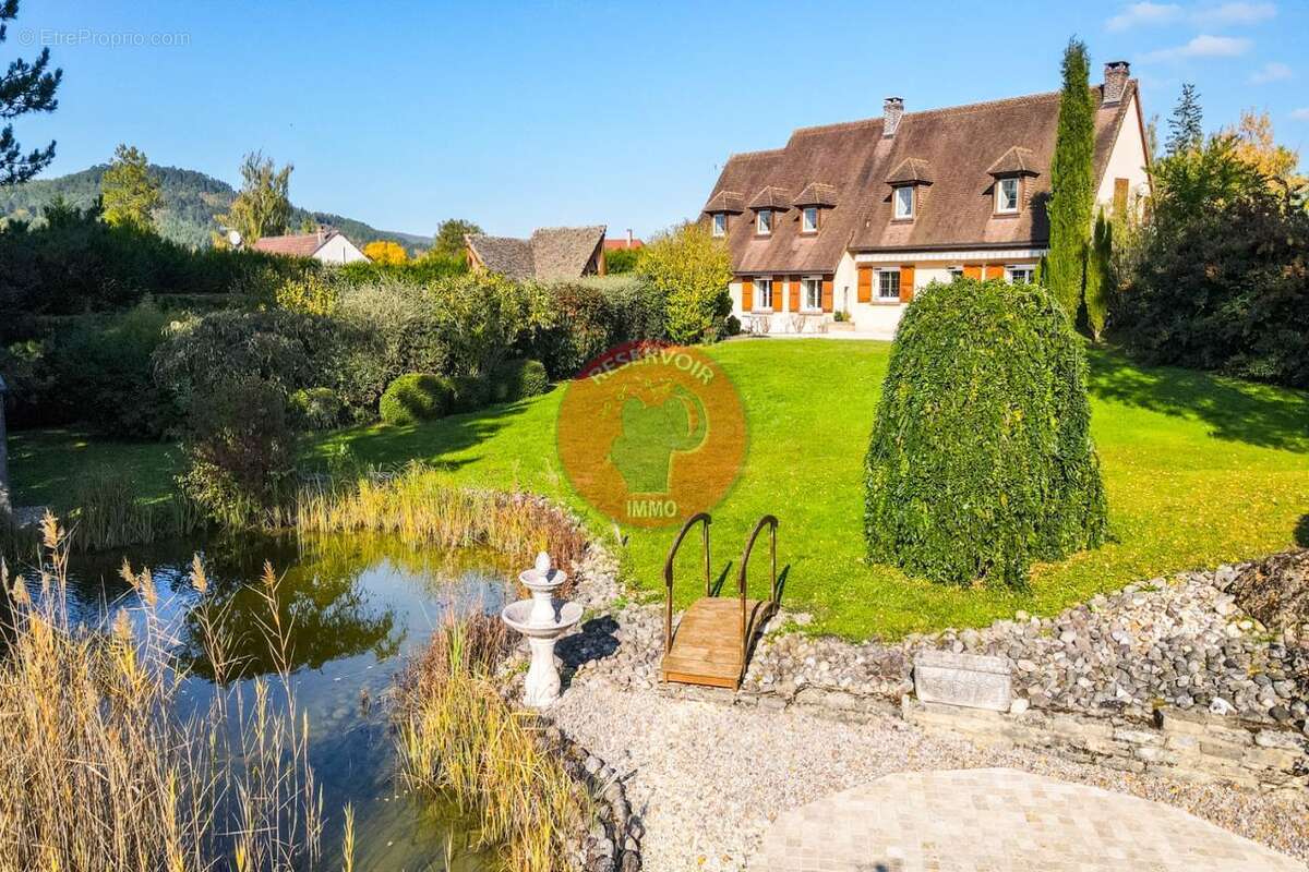 Maison à FLEUREY-SUR-OUCHE