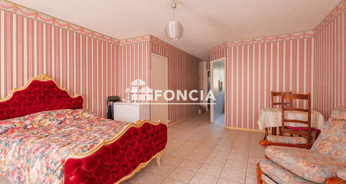 Appartement à LE PLESSIS-TREVISE