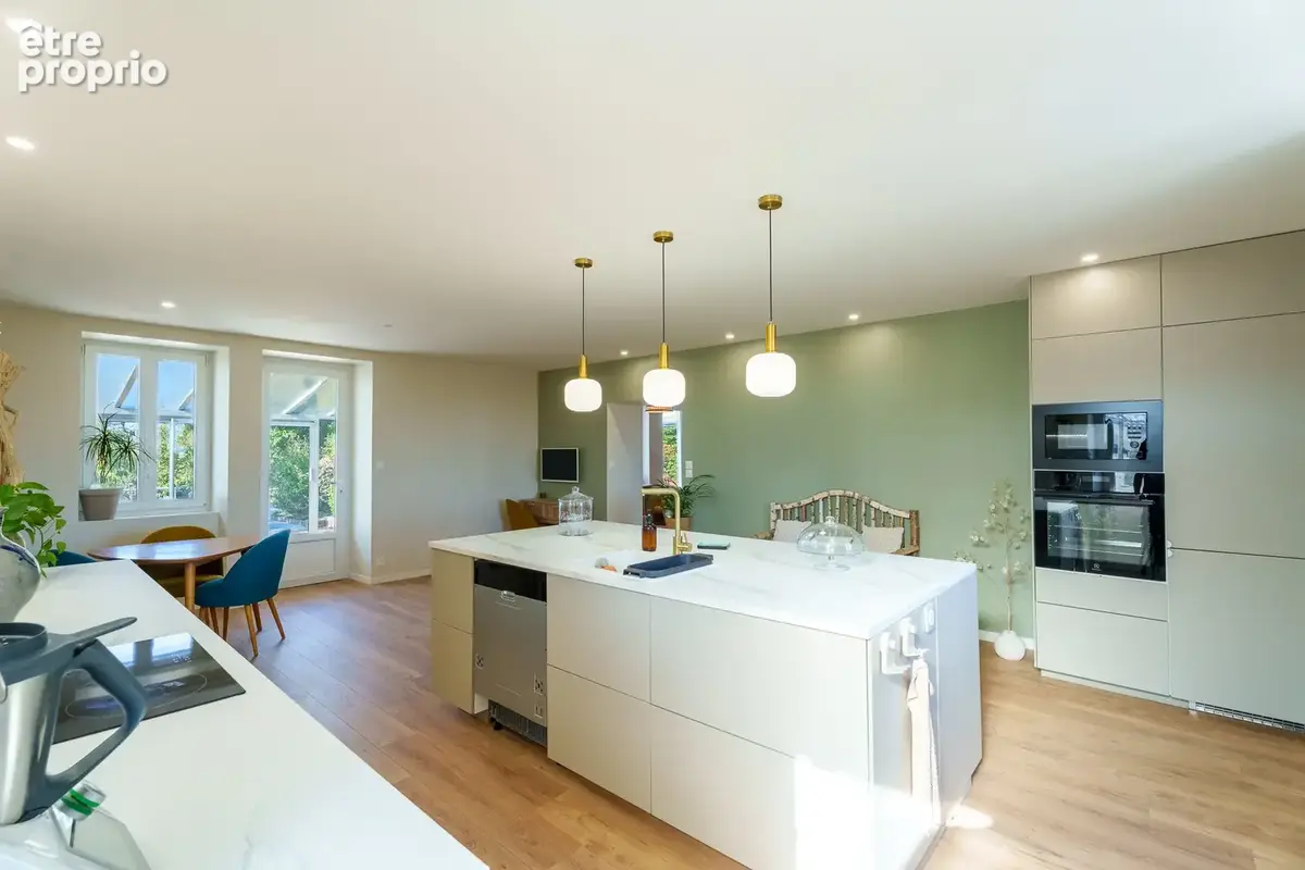 Maison familiale T6 de 152 m2 sur 1850 m2 de terrain - photo 7