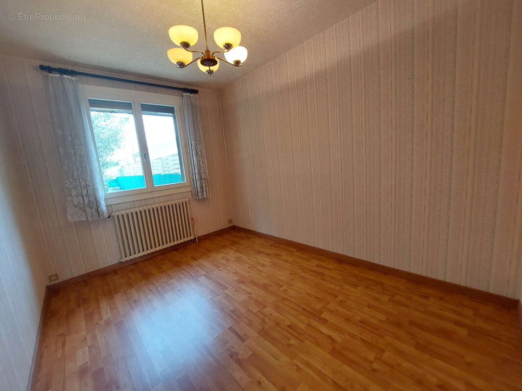 Maison à SAINT-JUERY