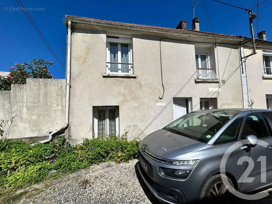 Maison 150 m² à Saint-Mard  - photo 2