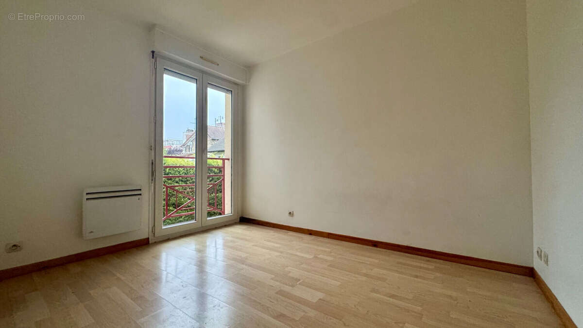 Appartement à LIVRY-GARGAN