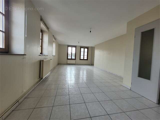 Appartement à SAINT-NICOLAS-DE-PORT