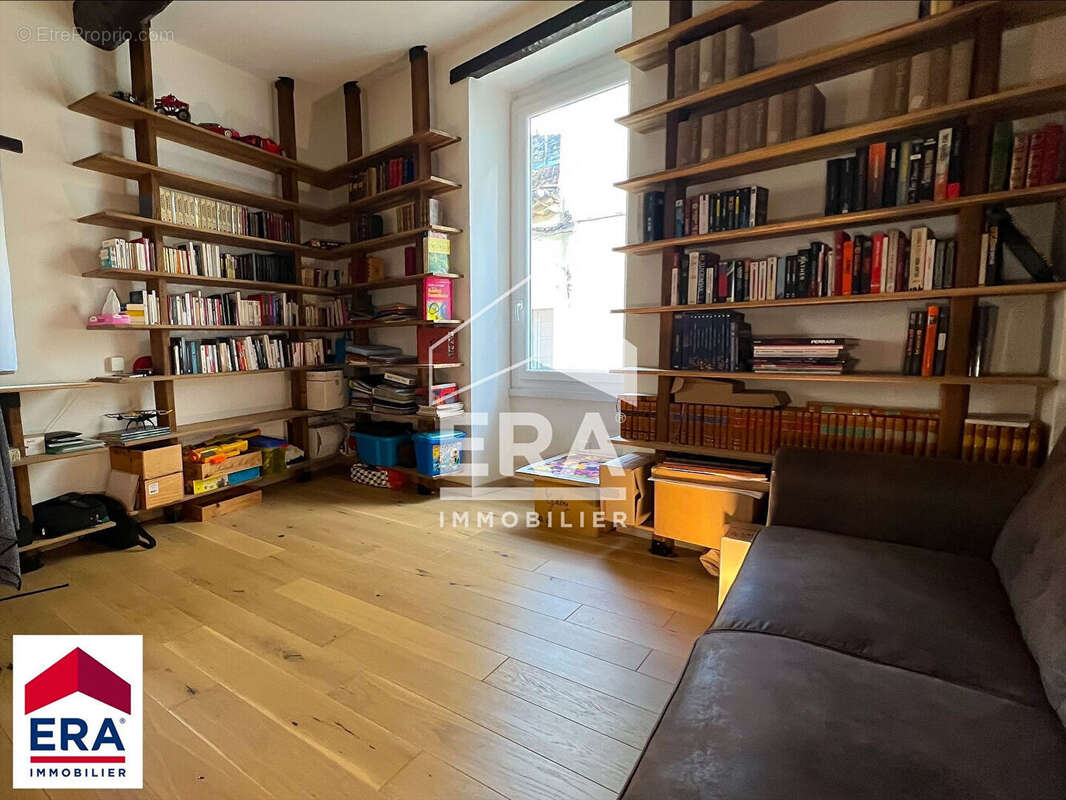 Maison à COURTHEZON